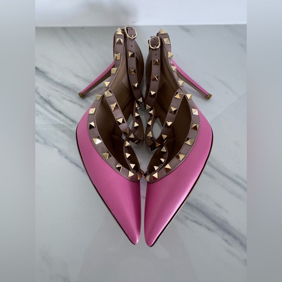 Valentino Pink Leather Gold Rockstud T-Strap Pumps Size 41 EU, 11 US - Picture 4 of 14